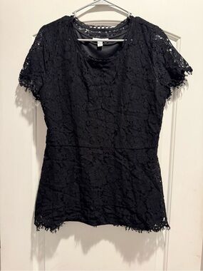 Isaac Mizrahi Black Floral Lace Short Sleeve Top